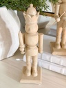 Nutcracker tipo madera pequeño (2 Tamaños)