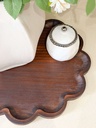 Bandeja redonda scalloped de madera