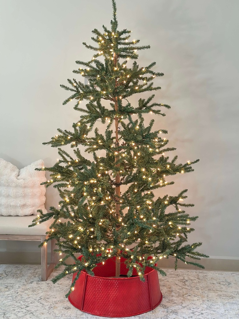 Arbol pre-iluminado Mountain Pine de 7 pies