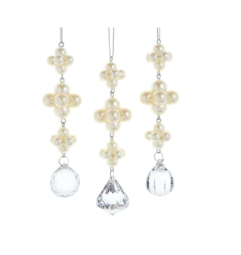 Ornamento de perlas con cristal