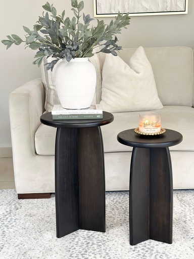 Mesas negras de madera (2 tamaños)