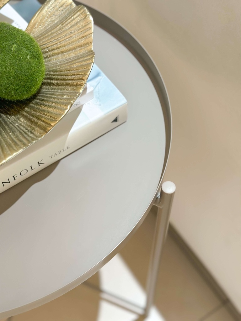 Tray table taupe
